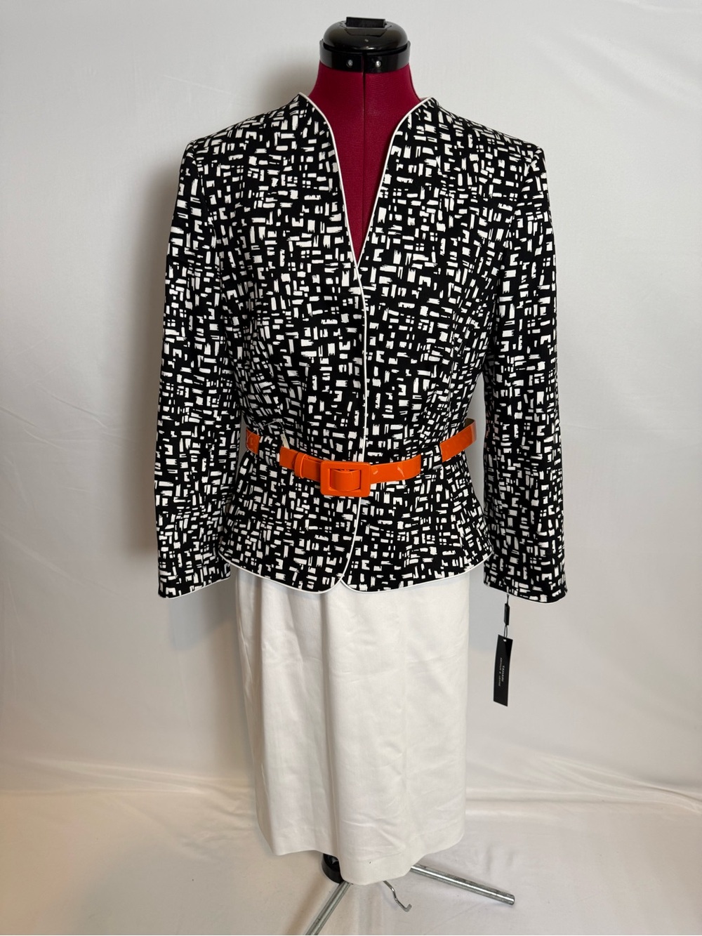 NWT Tahari ASL Skirt Suit Size 8 Black & White 2-Piece Set Blazer & Skirt Belted